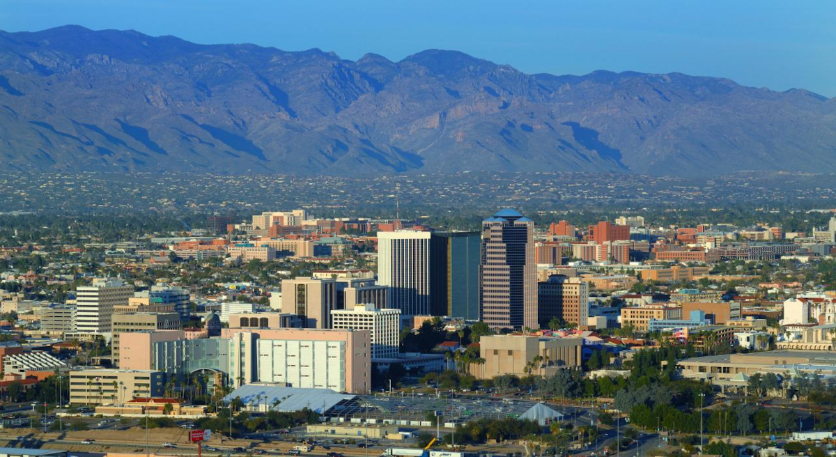 Navigating Dating in Tucson AZ: Love Blooms in the Desert